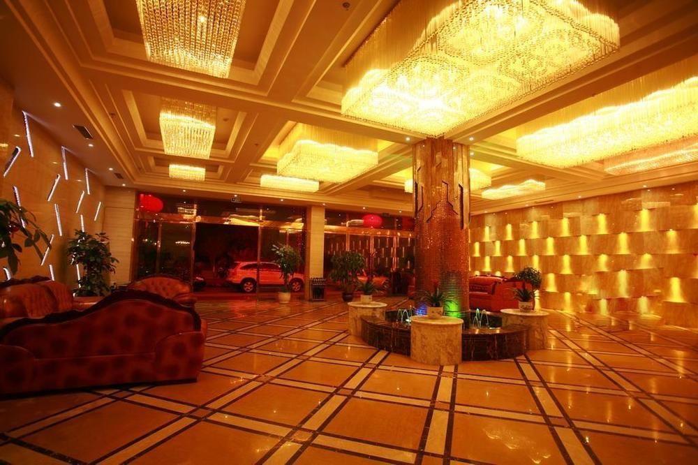 Konggang Holidy Hotel Shuangliu Chengdu Bagian luar foto
